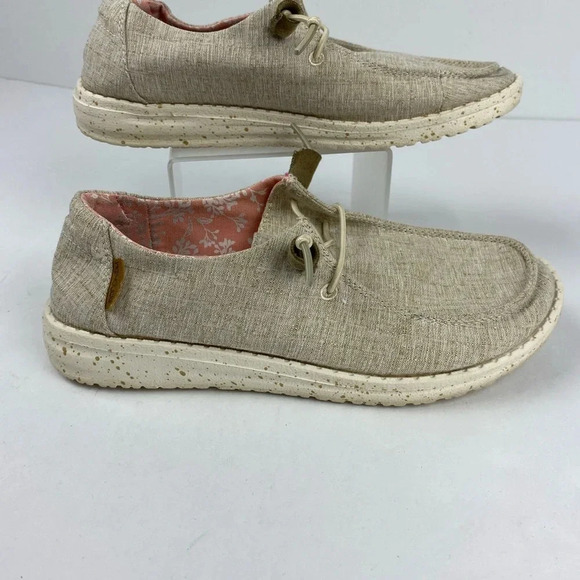 Hey Dude Womens 5 Beige Linen Wendy Chambray White Nut Slip On Shoes - Picture 1 of 6